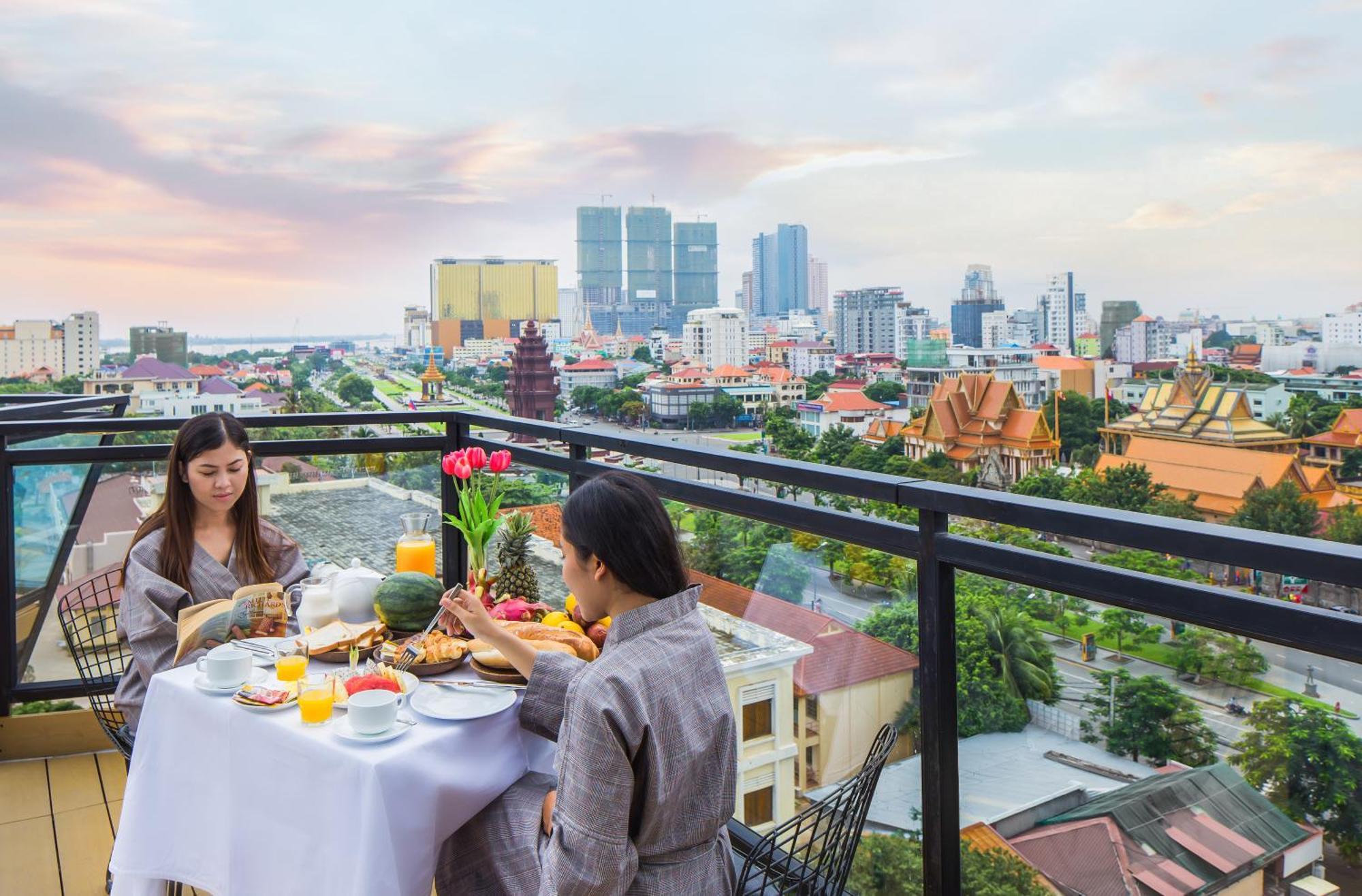 Phnom Penh 51 Hotel & Residences Exterior photo