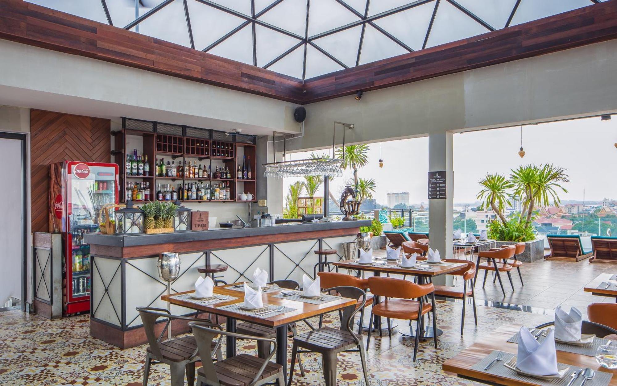 Phnom Penh 51 Hotel & Residences Exterior photo