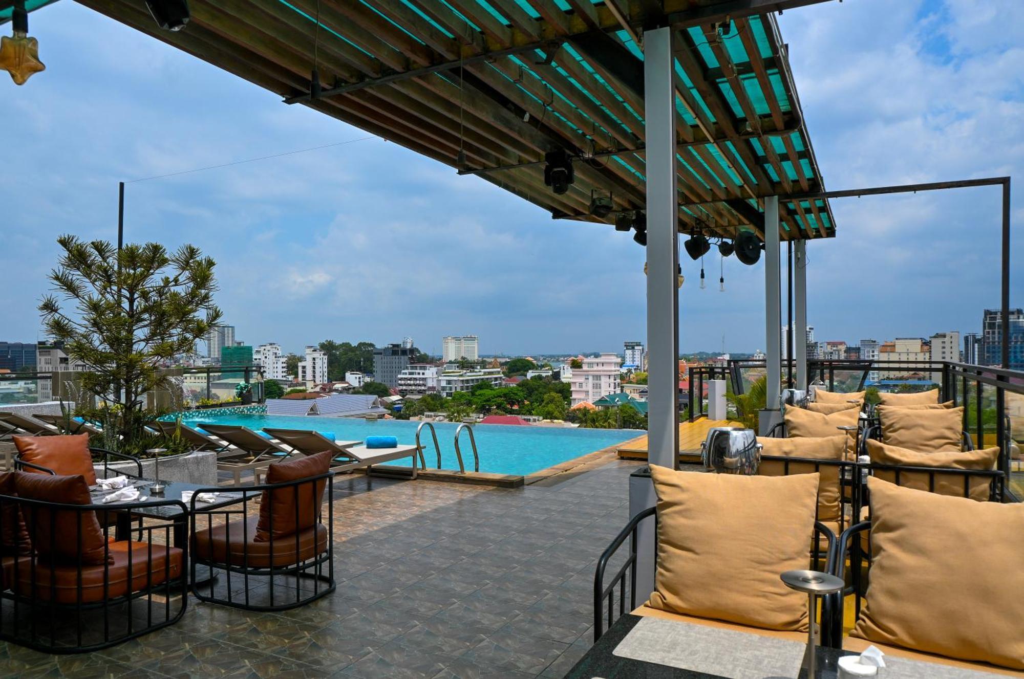 Phnom Penh 51 Hotel & Residences Exterior photo