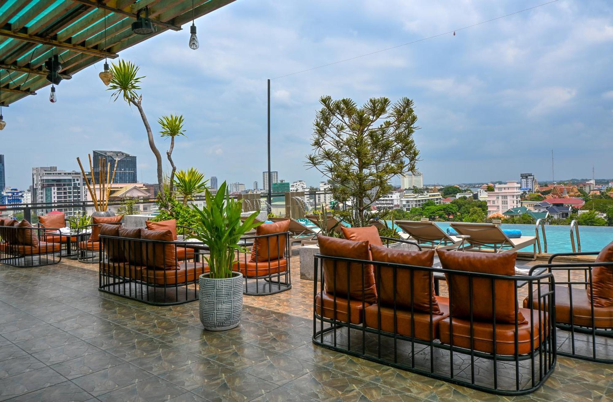 Phnom Penh 51 Hotel & Residences Exterior photo