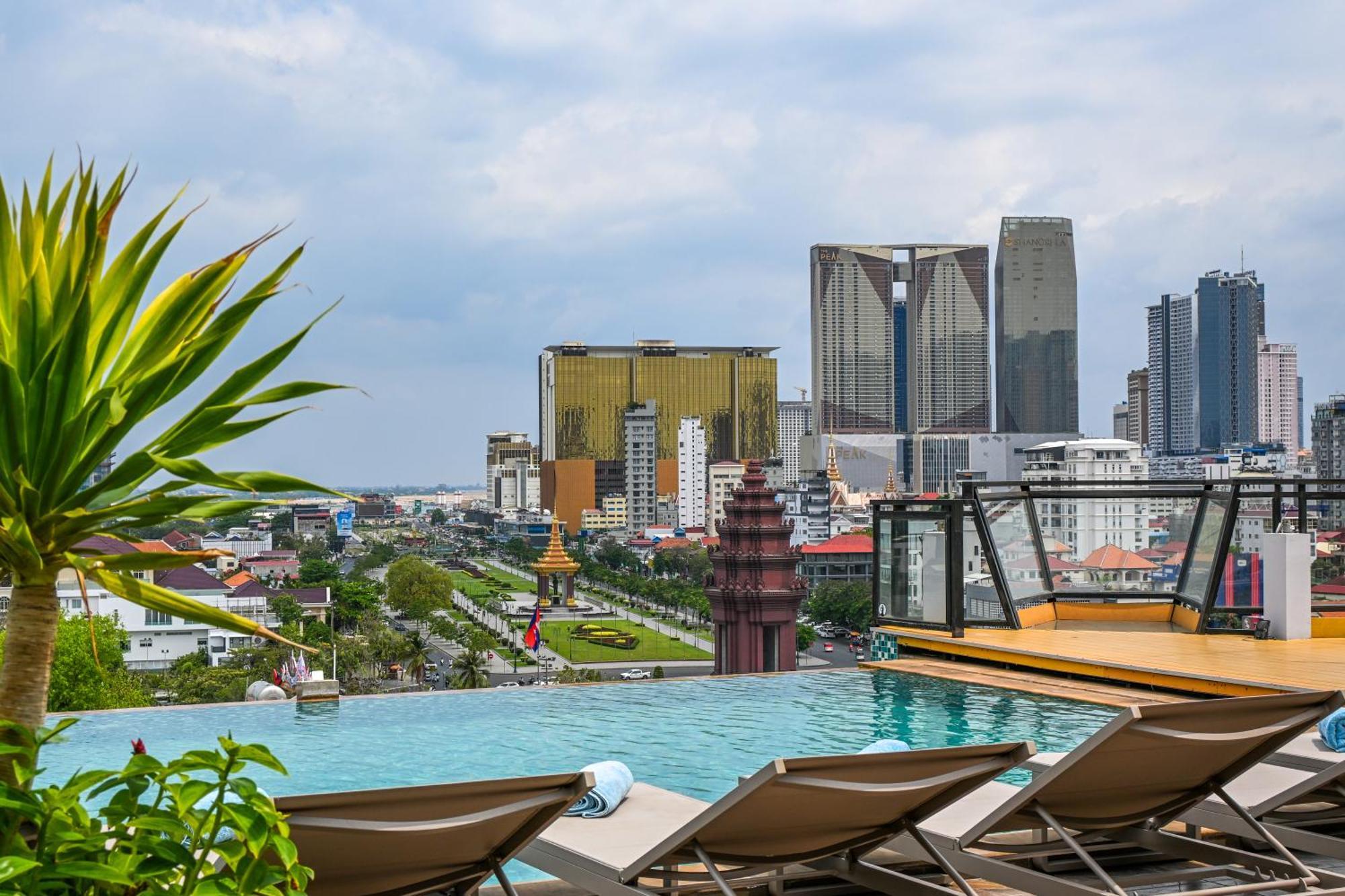 Phnom Penh 51 Hotel & Residences Exterior photo